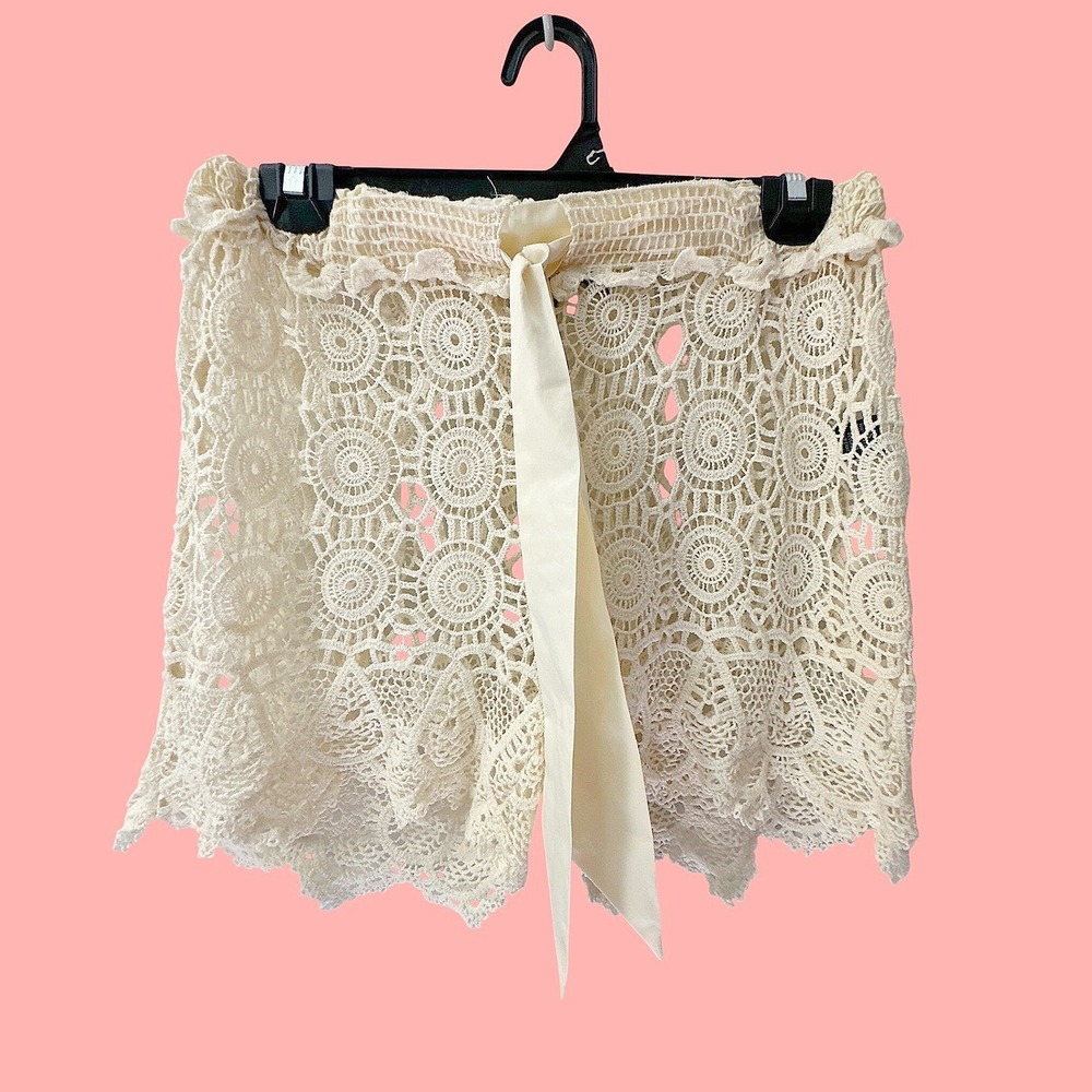 Cynthia Rowley Crochet Lace Shorts S Cream Boho Festival Beach Summer Scalloped